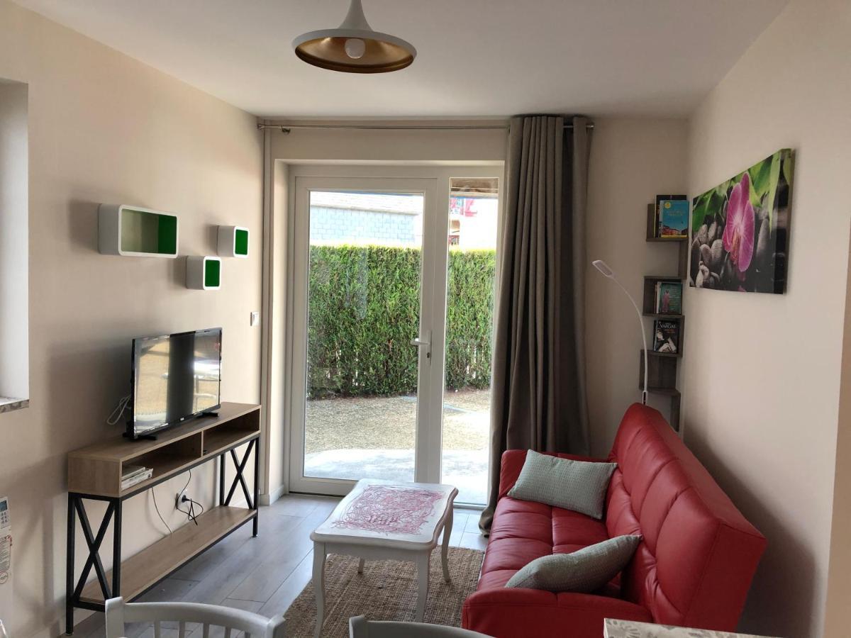 Appart'Hotel Wombat And Wallaby Fussy Ngoại thất bức ảnh
